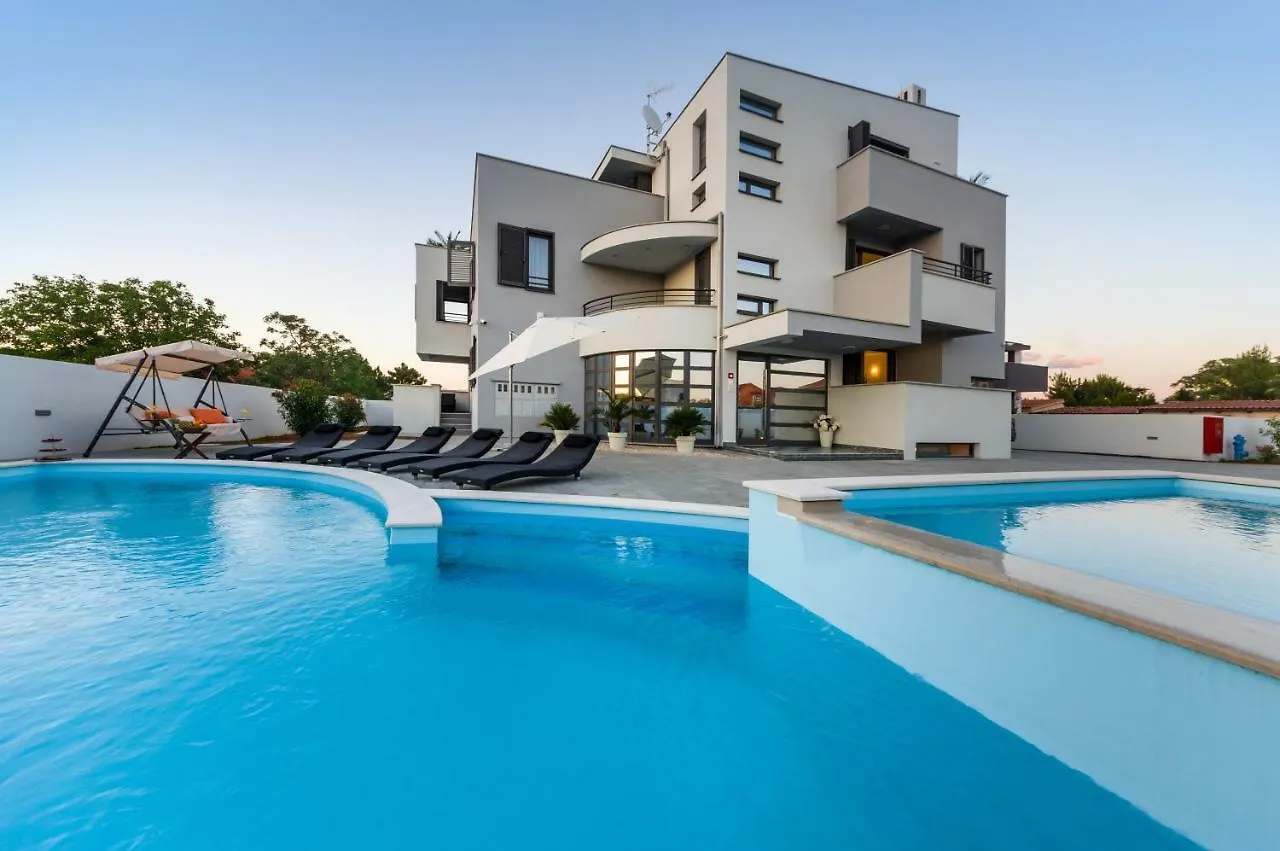 Apartments Menalo Zaton