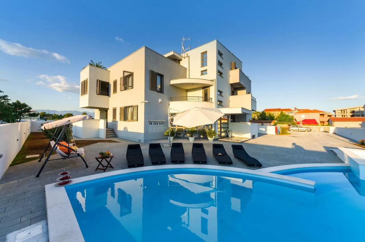 Apartments Menalo Zaton  Chorvatsko
