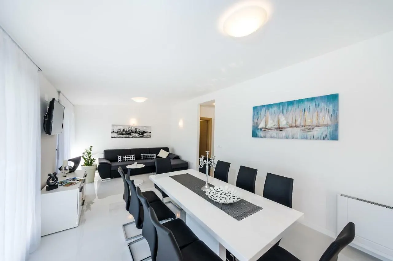 Apartments Menalo Zaton  Zaton (Zadar)